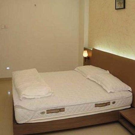 Royal Inn Ankleshwar Exterior foto