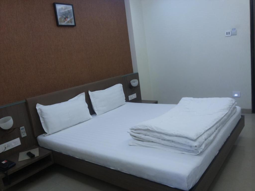 Royal Inn Ankleshwar Exterior foto
