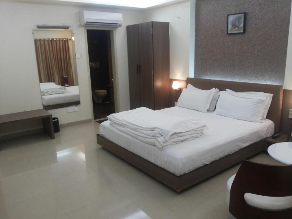 Royal Inn Ankleshwar Zimmer foto